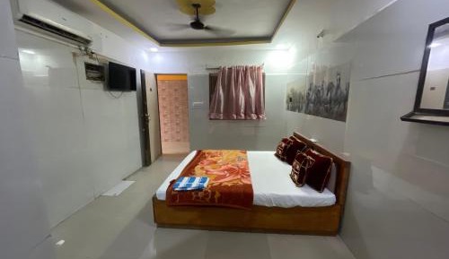 Deluxe Room (1 adult + 1 child)