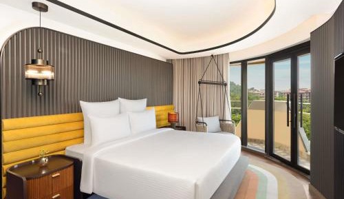 Executive Double Suite with Sofa Bed and Balcony - 2 pints of Beer & 20% off on SPA once per stay - Happy Hour Special: 50% discount on select brands (4-8 PM )