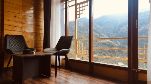 Double Room with Balcony (2 Adults + 1 Child)