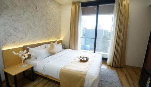 Deluxe Double Room with Balcony