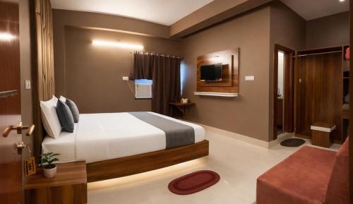 Deluxe King Suite