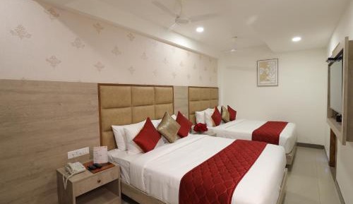 Deluxe Family Room