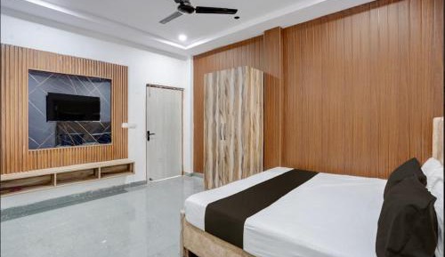 Standard King Room