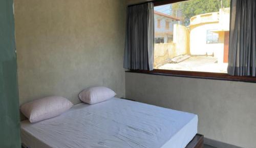 Suite with Mountain View