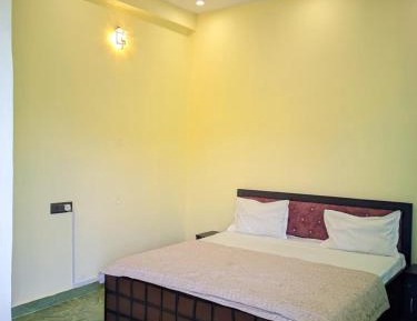 Double Room with Balcony (2 Adults + 1 Child)