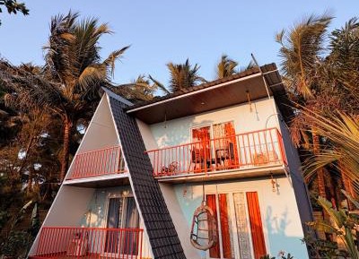 Villa - Beach Front