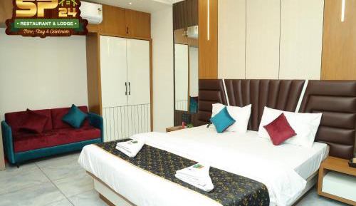 Deluxe Double Room (2 Adults + 1 Child)