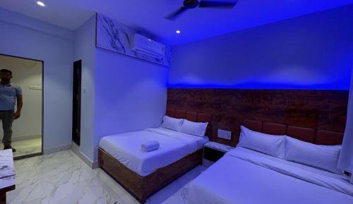 Quadruple Room with Private Bathroom