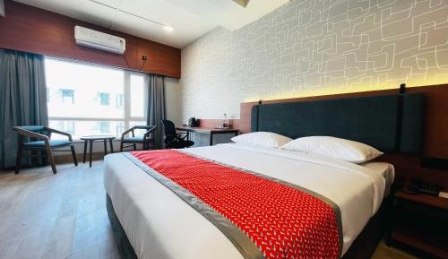 Standard Queen Room