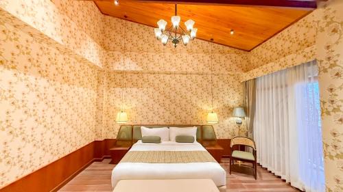 Superior King Suite