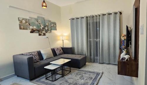One-Bedroom Apartment with Balcony