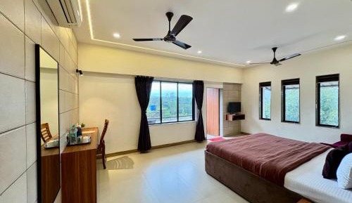 Signature Room with Balcony