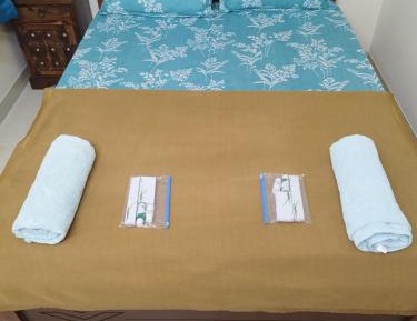 Deluxe Room (2 Adults + 1 Child)