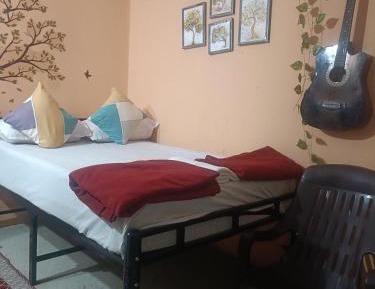 Deluxe Room (2 Adults + 1 Child)