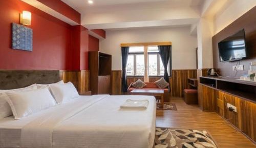 Deluxe Double Room with Balcony