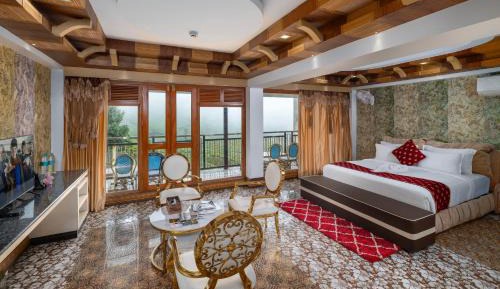 Presidential Suite with Complimentary Adventure Activities and 100 Spread Breakfast