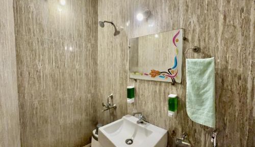 Deluxe Double RoomFree Pick up & Drop to Shirdi railway Station