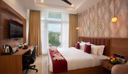 Deluxe Double Room with Balcony