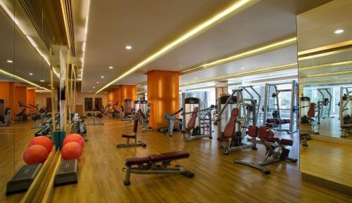 Junior Suite with Lounge Access - Happy Hours 6:30 PM to 8:30 PM