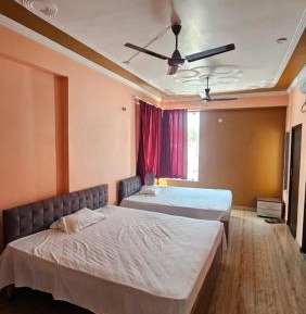 Deluxe Family Suite