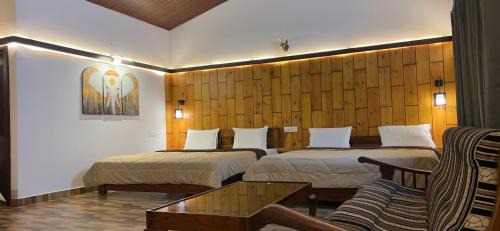 Classic Quadruple Room