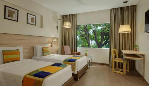 Fern Classic Twin Room with City View