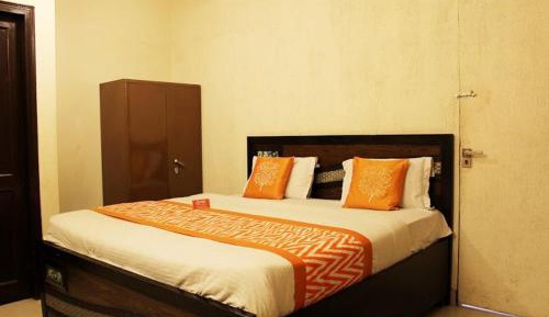 Deluxe Double Room (2 Adults + 1 Child)