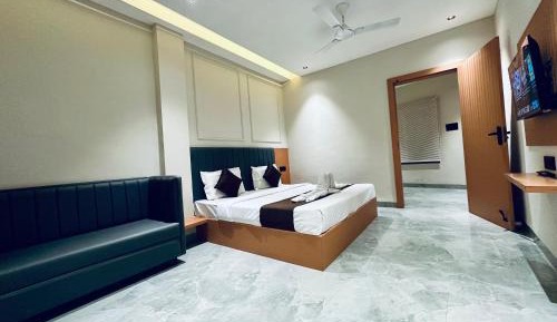 Superior King Room