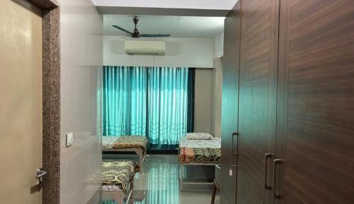 Twin Room with Private Bathroom