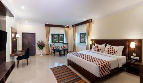 Deluxe Double Room with Balcony