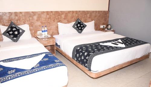 Deluxe Family Room