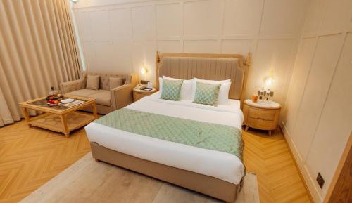 Superior King Room