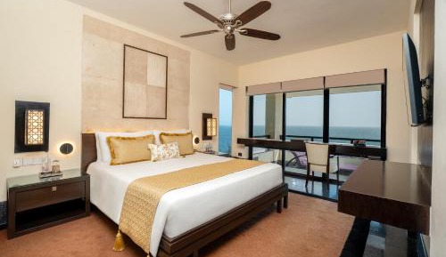 Royal Club Suite