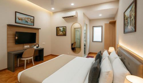 Deluxe Double Room with Balcony