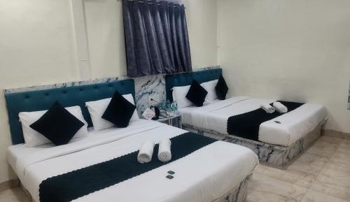 Classic Quadruple Room