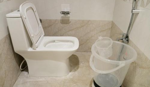 Deluxe Double Room (2 Adults + 1 Child)
