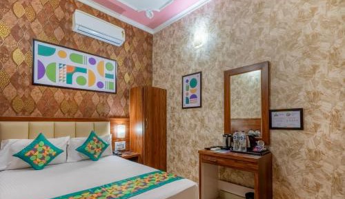 Economy Room