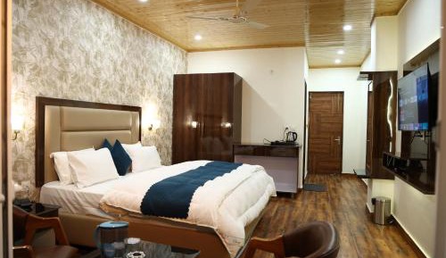King Room with Mountain View