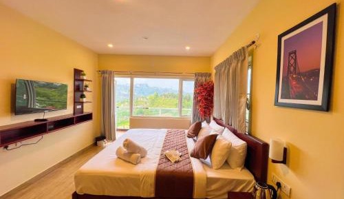 King Room with Balcony