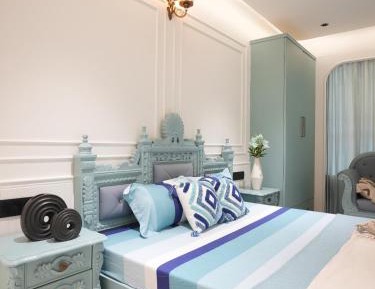 Deluxe King Suite