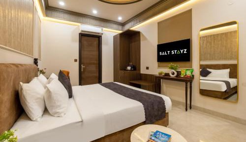 Superior Room with Bathtub