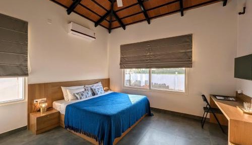 Superior King Room