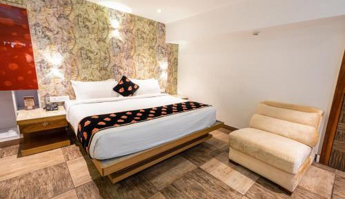 King Room with Mountain View with Complimentary Adventure Activities and 100 Spread Breakfast