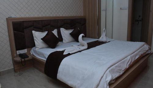 Standard King Room