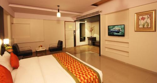 Executive Room King Bed with 20% discount on Food & Beverages and Early check in late check out upto 2 hrs subject to availability