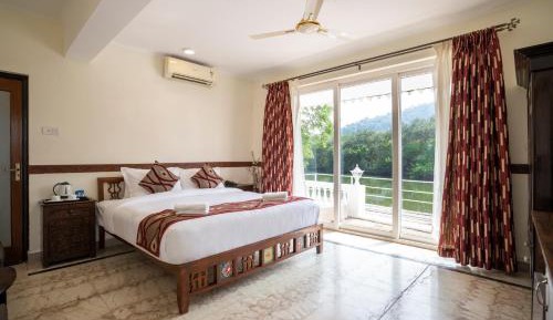 Pool Front Room with Balcony - 15% Discount on Food & Non-Alcoholic Beverages