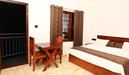 Deluxe Double Room with Balcony