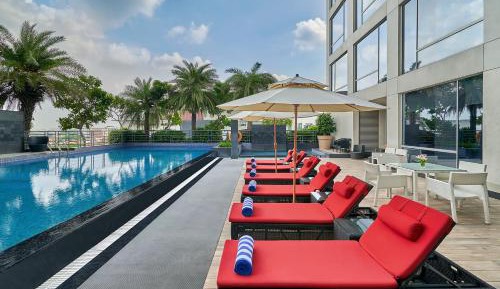 King Room with Pool View | 20% discount on Food & Soft Beverage (No IRD) & Laundry