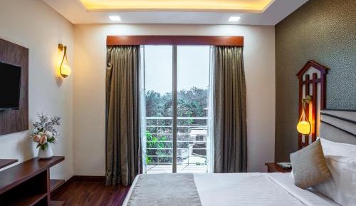 Deluxe Double Room with Balcony