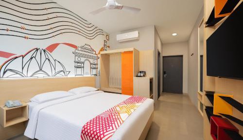 Luxe Queen Room